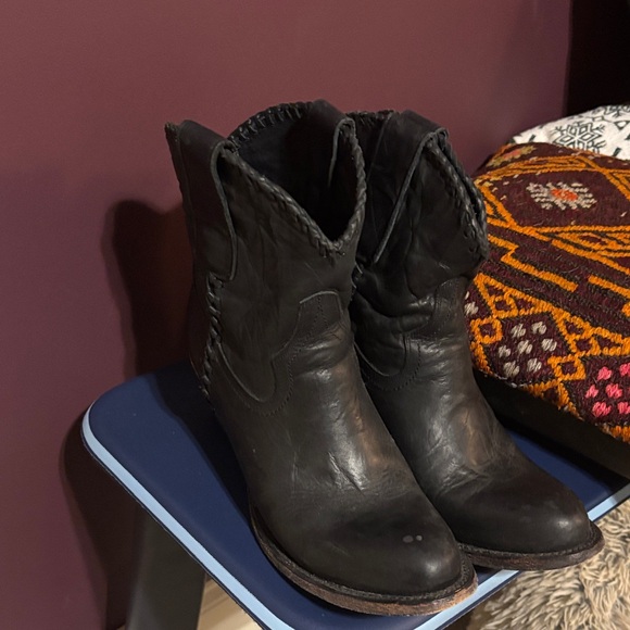 Women's Black Leather Western Ankle Boots with Braided Trim - Picture 2 of 4